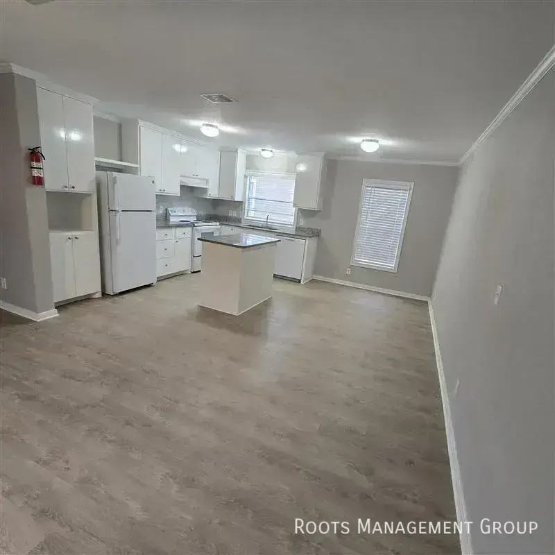 15871 Clarke Springs Dr #15871C - Photo 3 of 20