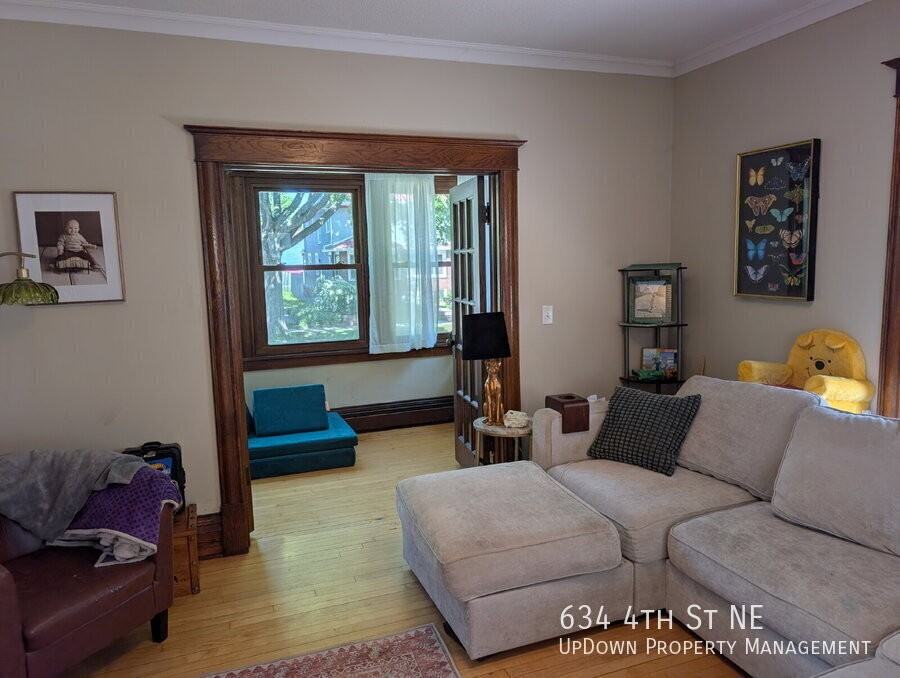 634 4th St Ne - Photo 6 of 24