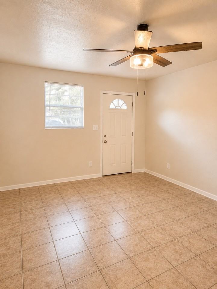 7178 Conant Ave - Photo 2 of 6