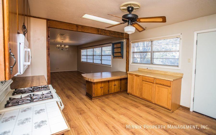 3510 Baumann Ave - Photo 4 of 28