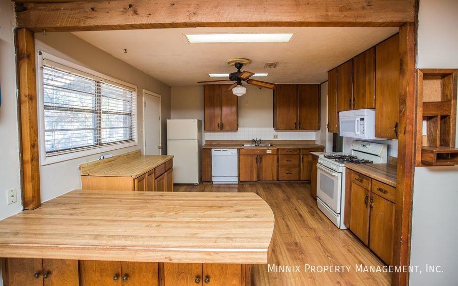 3510 Baumann Ave - Photo 6 of 28