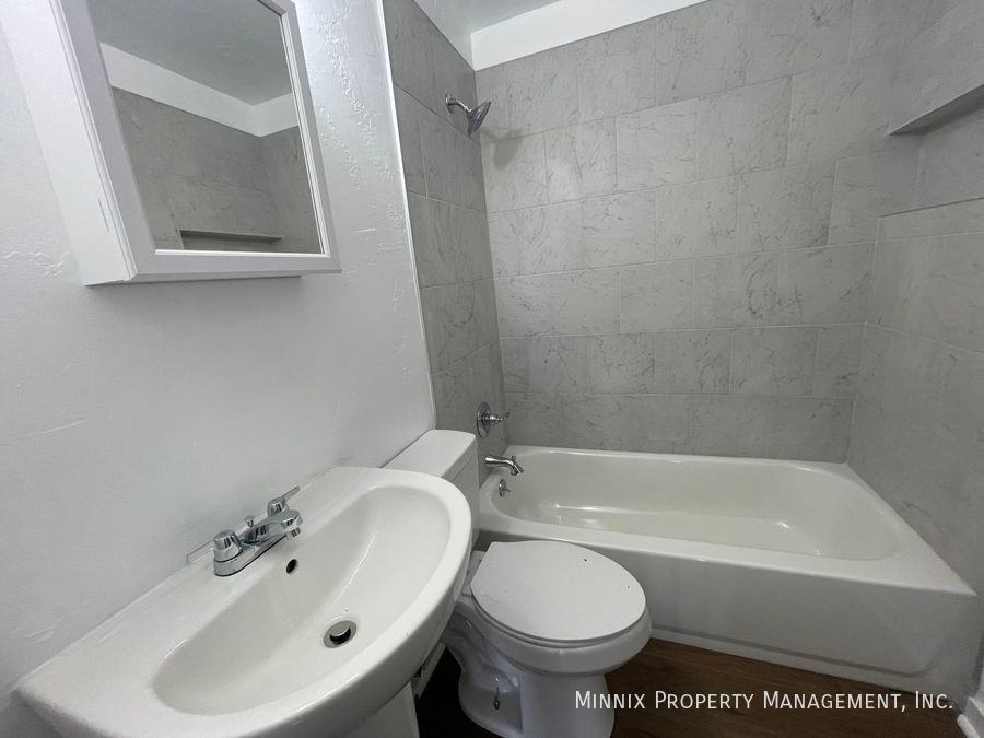 102 N 11th St #A - Photo 7 of 15