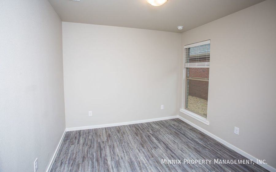 2102 N Avenue L #A - Photo 7 of 14