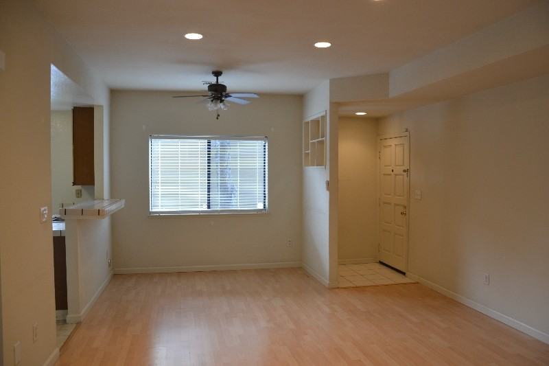 1420 Foothill Meadows Ct - Photo 6 of 23