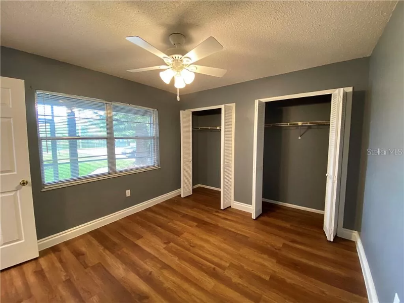 126 Windtree Ln - Photo 3 of 13