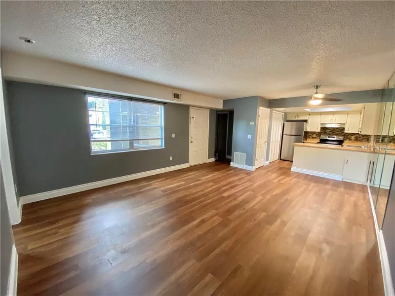 126 Windtree Ln - Photo 5 of 13