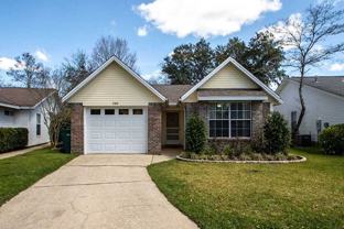 248 Parkwood Cir - Photo 1 of 1