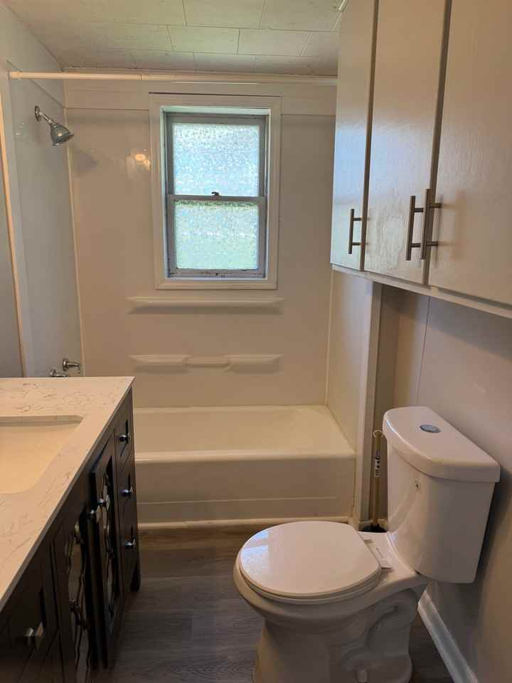 301 S 14th St - Photo 3 of 11