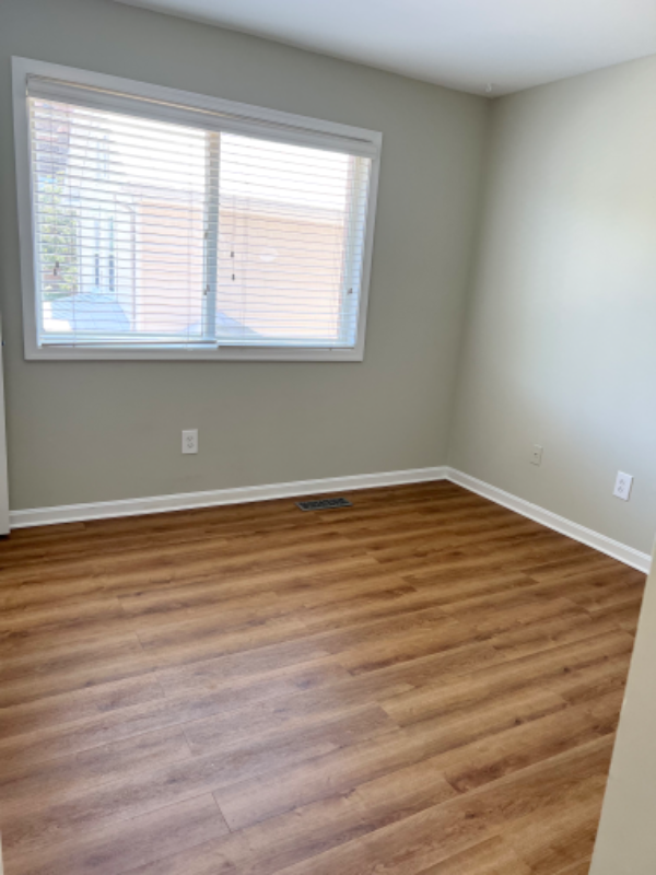 1105 N Taylor St - Photo 2 of 41
