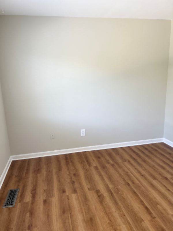 1105 N Taylor St - Photo 5 of 41