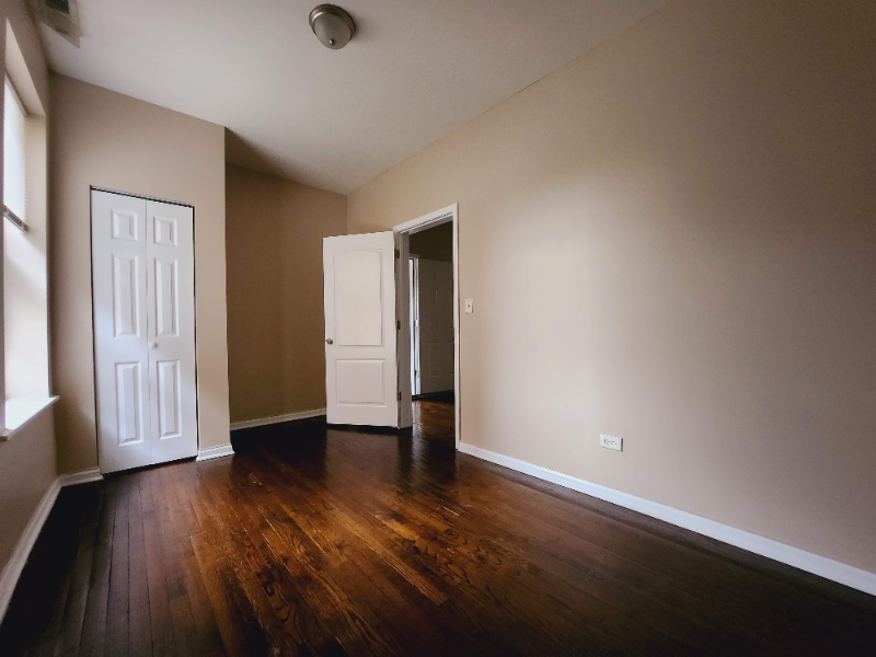 7018 S Sangamon St #3 - Photo 6 of 16