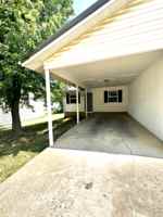 featured image of 402 Douglas Dr #M