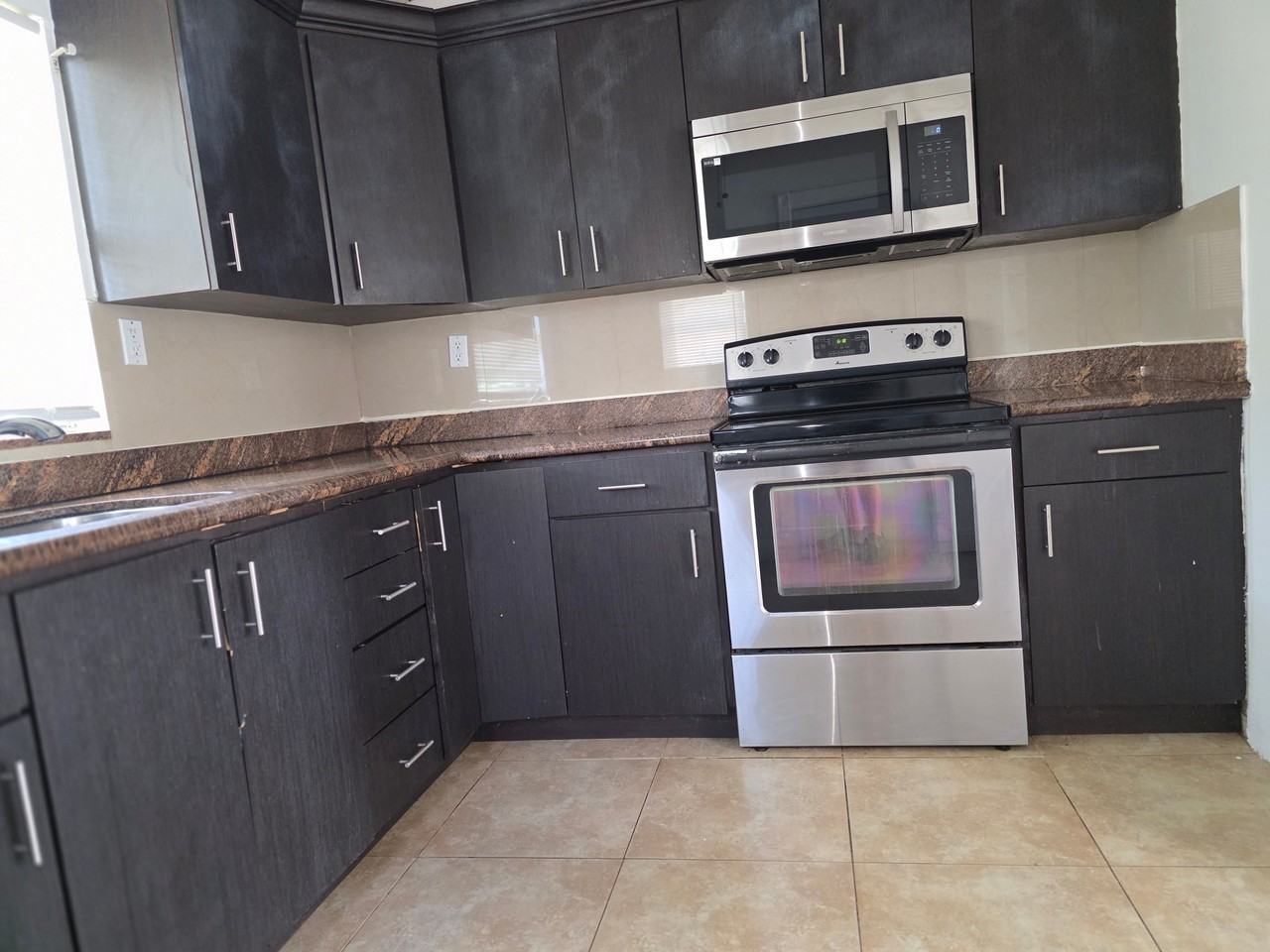 3701 Swav - Photo 2 of 21