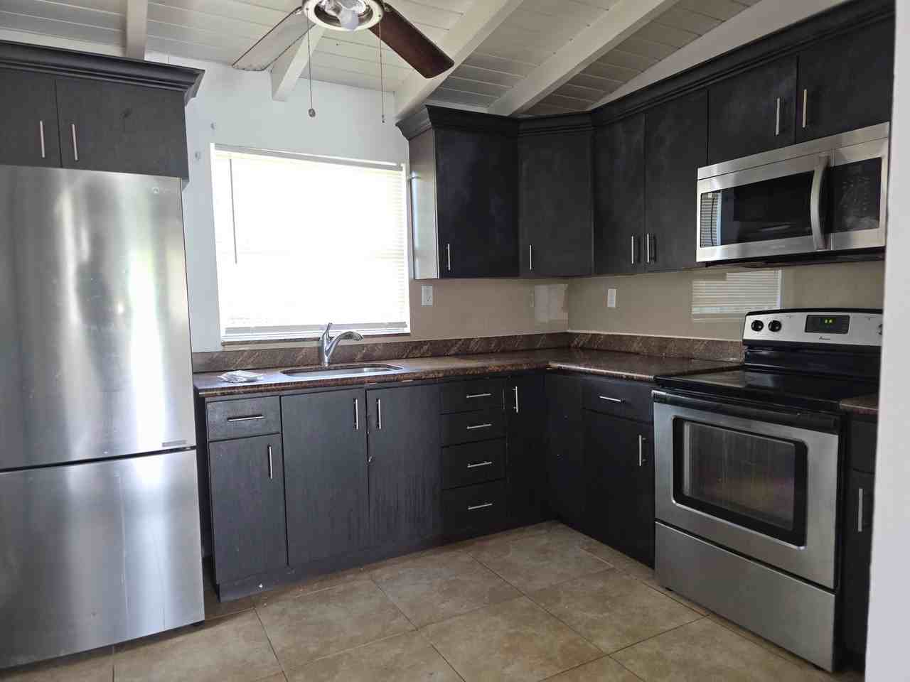 3701 Swav - Photo 3 of 21