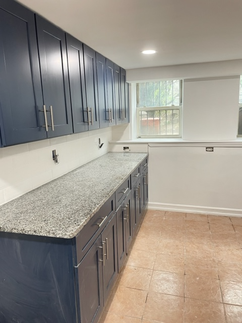 439 54th St - Photo 3 of 9