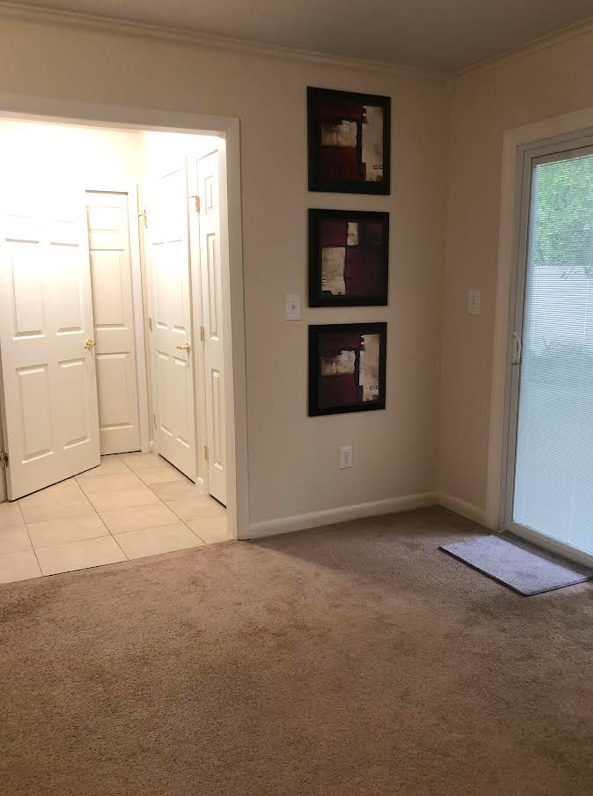 4407 B, Victoria Blvd. - Photo 5 of 15