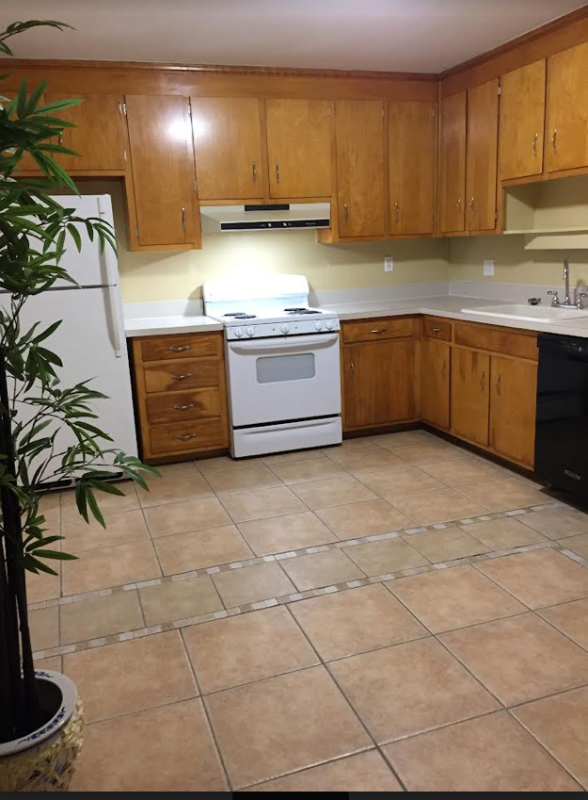4407 B, Victoria Blvd. - Photo 6 of 15