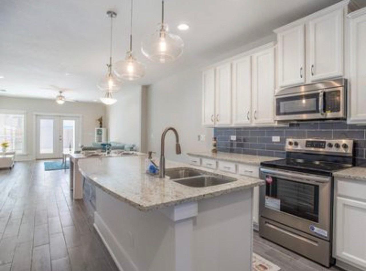 624 2nd Ave N - Photo 2 of 4