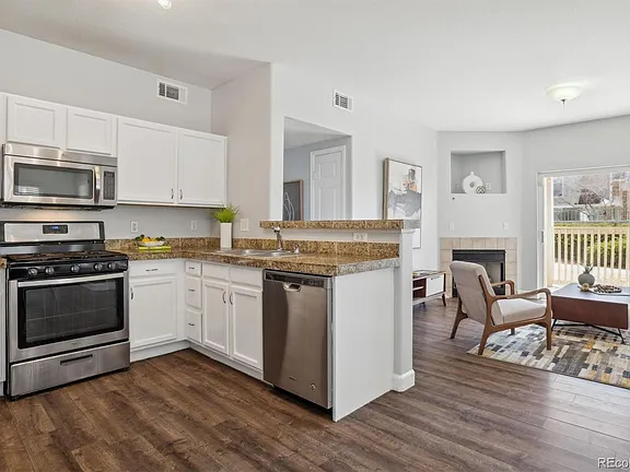 9954 E Carolina Cir #102 - Photo 5 of 14