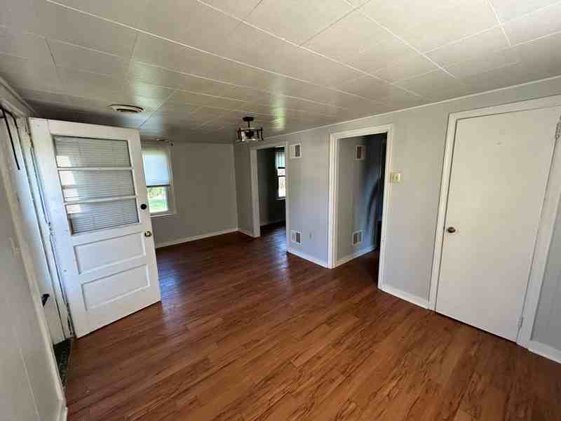 429 Camp Strause Rd - Photo 2 of 21