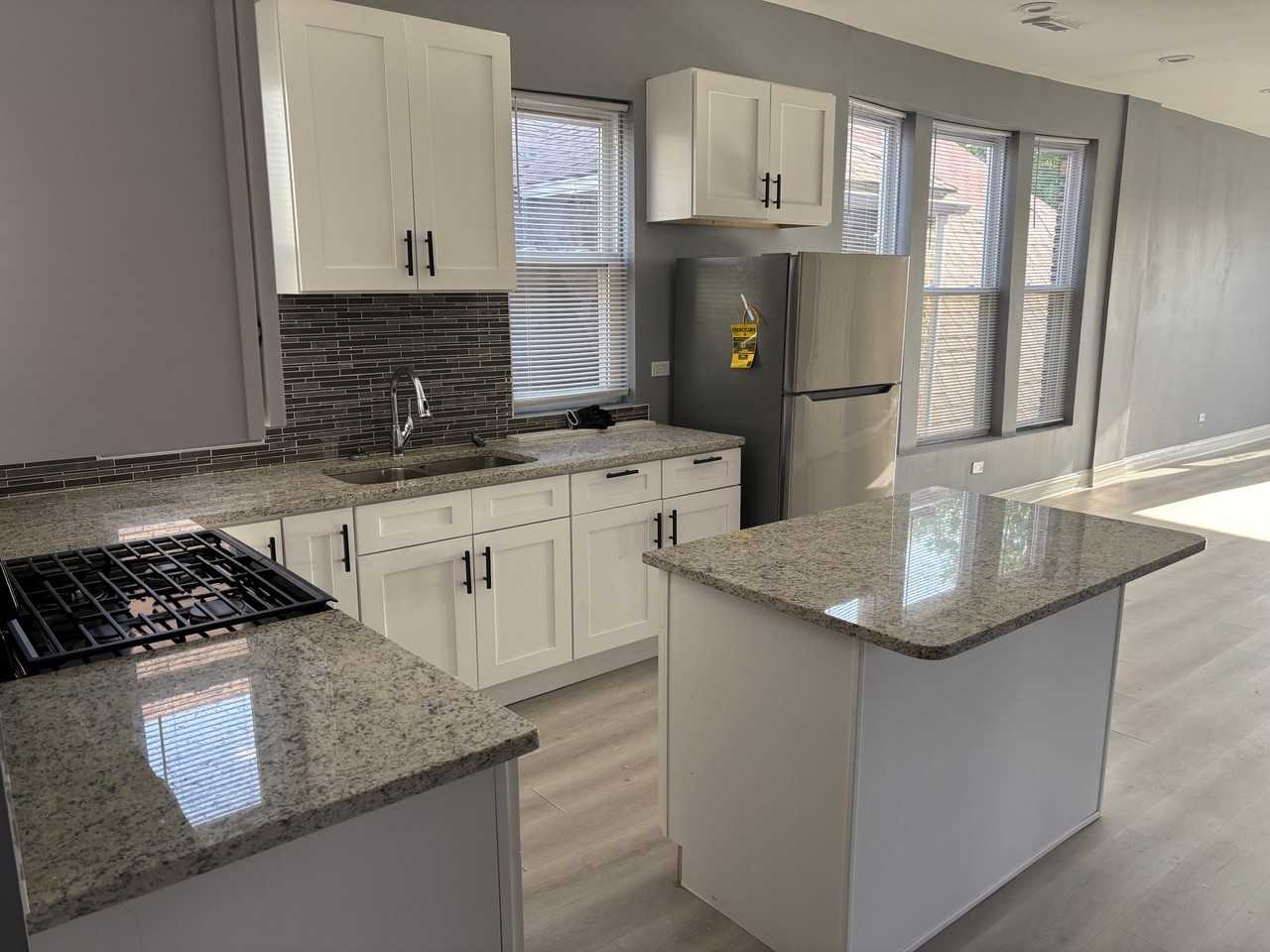 6509 S Paulina St #2ndFL - Photo 6 of 15