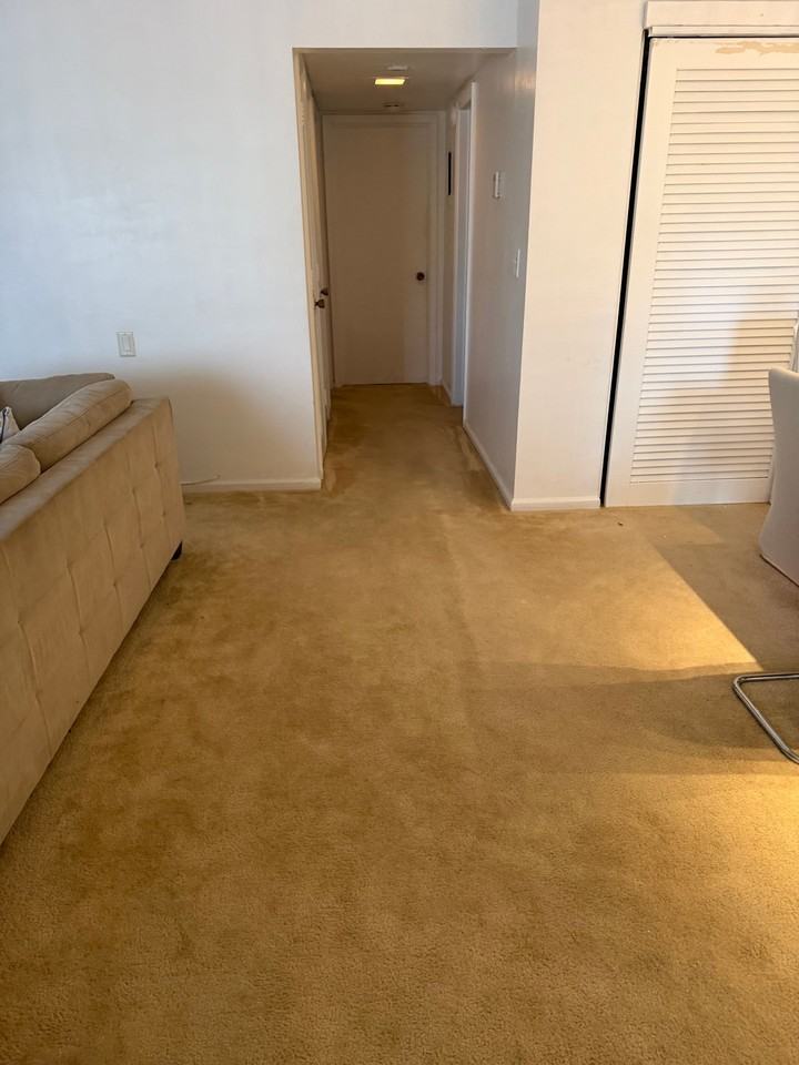 2121 Ne 68th St #109 - Photo 5 of 18