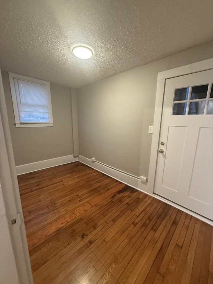 59 Washington St #1 - Photo 7 of 13