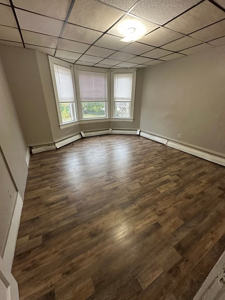 50 Knox St #2 - Photo 2 of 9