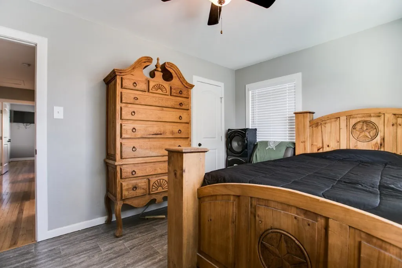 2104 Juanita Ave - Photo 7 of 12