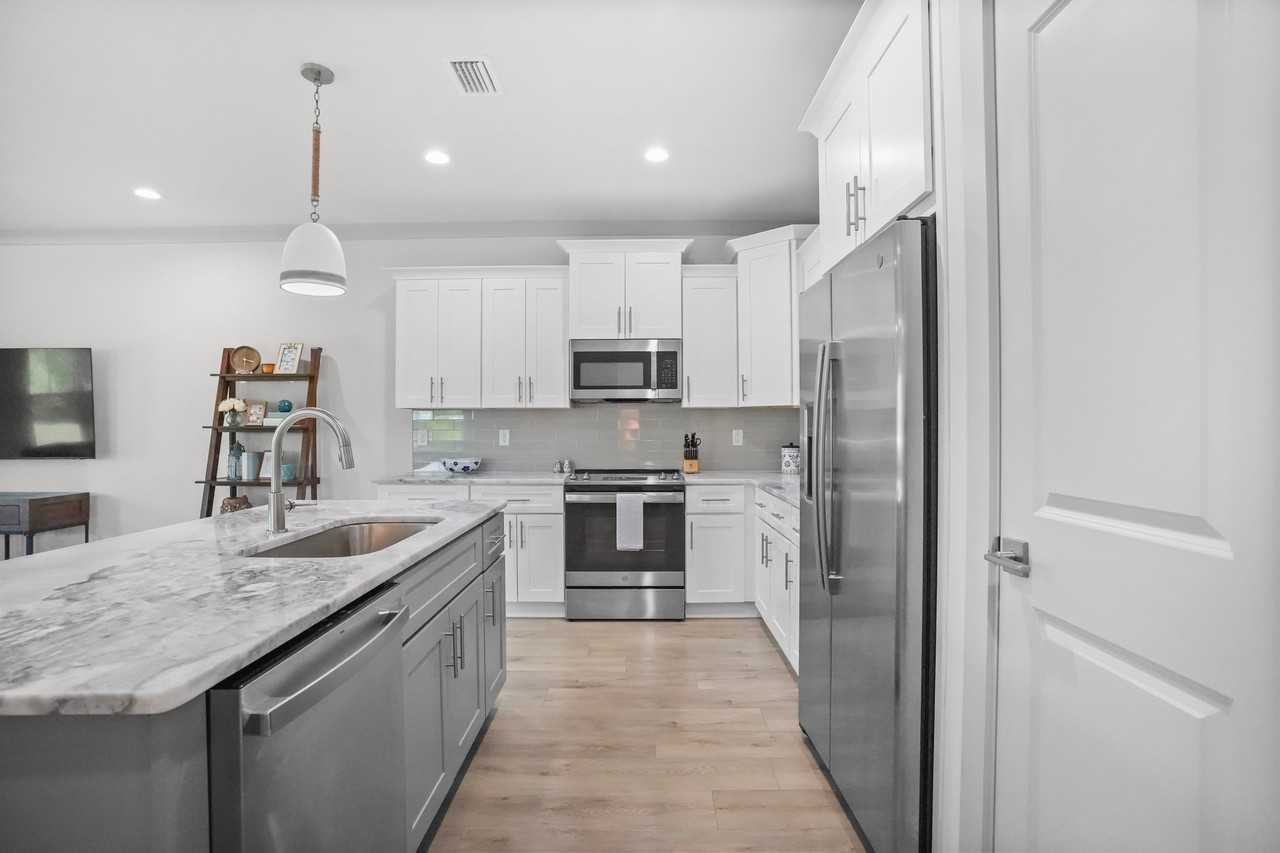 135 Golden Bell Ct #A - Photo 7 of 30