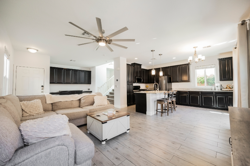 7333 Chesapeake Cove St - Photo 3 of 19