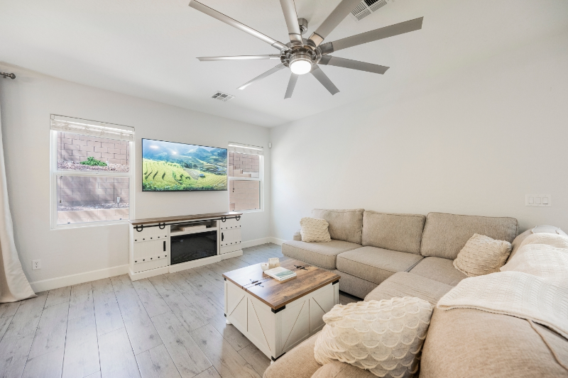 7333 Chesapeake Cove St - Photo 4 of 19