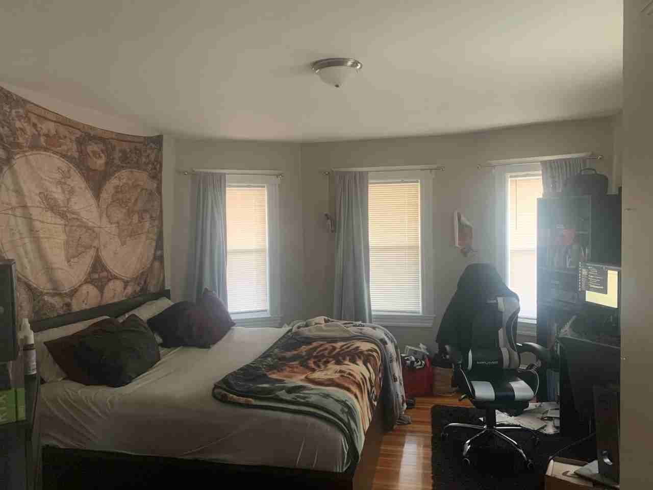 25 Weybosset St #1 - Photo 3 of 4