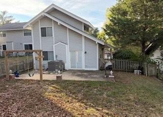 463 Down Hill Dr - Photo 2 of 7