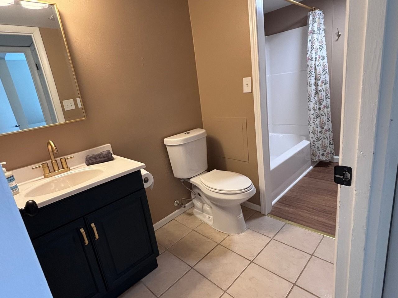 463 Down Hill Dr - Photo 5 of 7