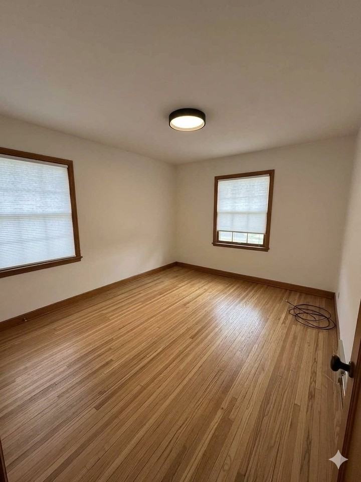 6100 W Lisbon Ave #1 - Photo 2 of 11