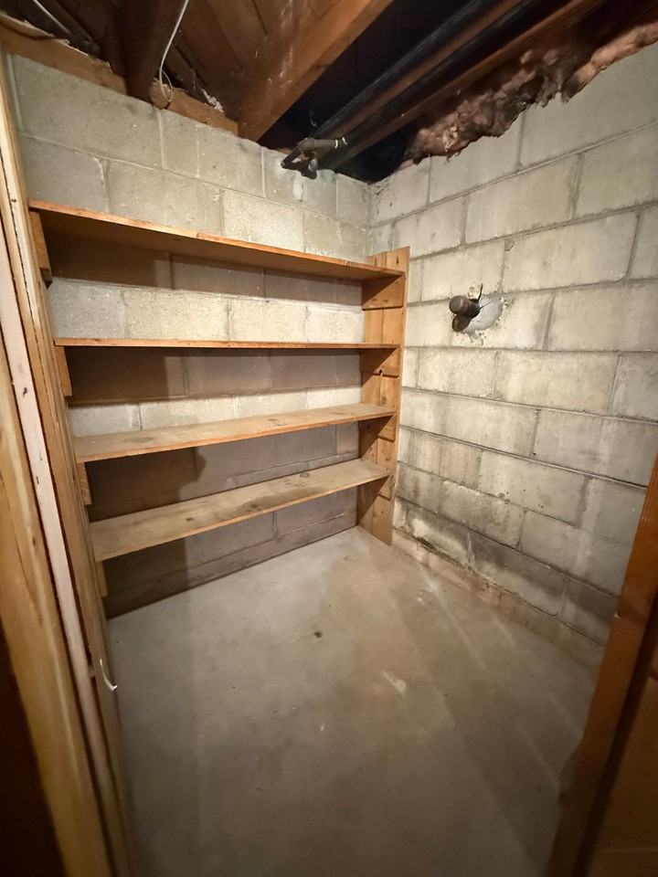 6100 W Lisbon Ave #1 - Photo 7 of 11