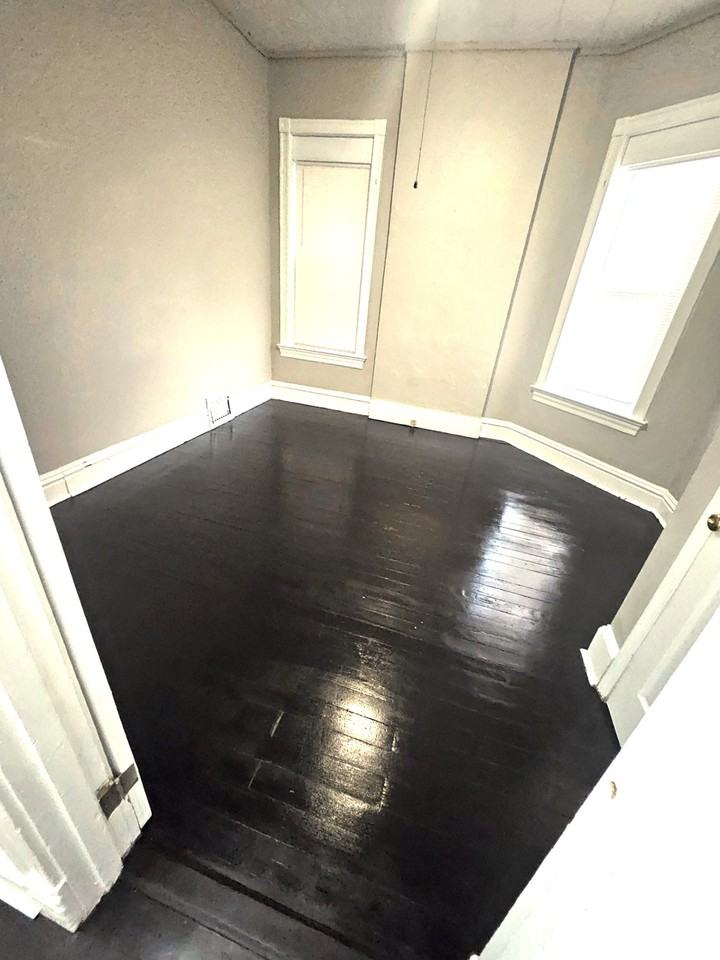 3215 Oregon Ave #1F - Photo 5 of 9