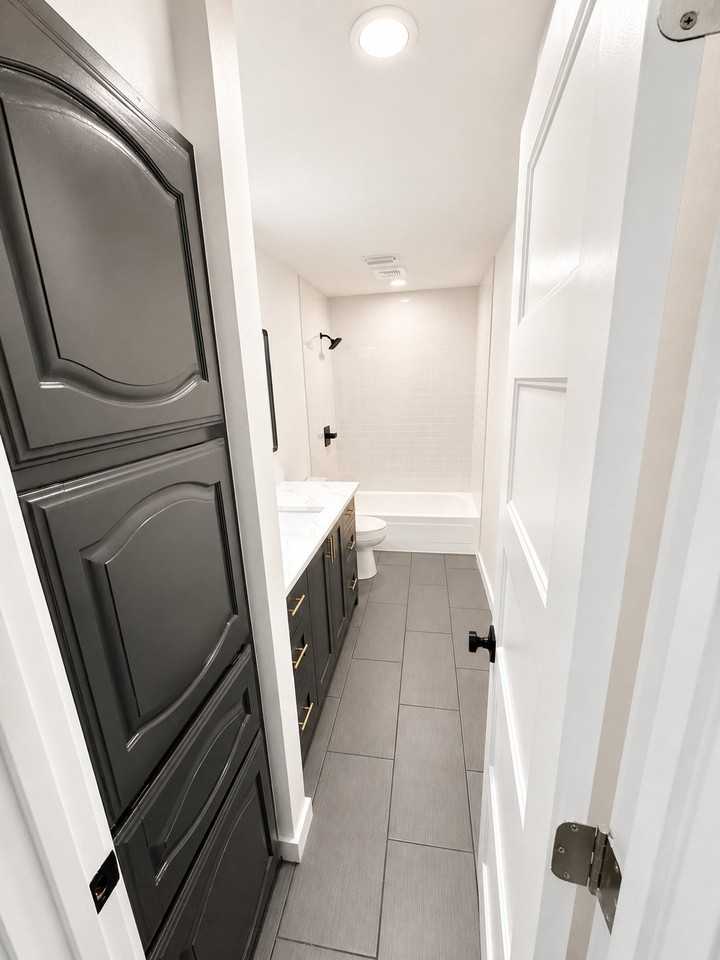2906 Robindale Ln - Photo 6 of 12