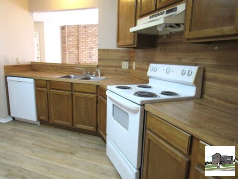 1706 Wickfield Way - Photo 7 of 20