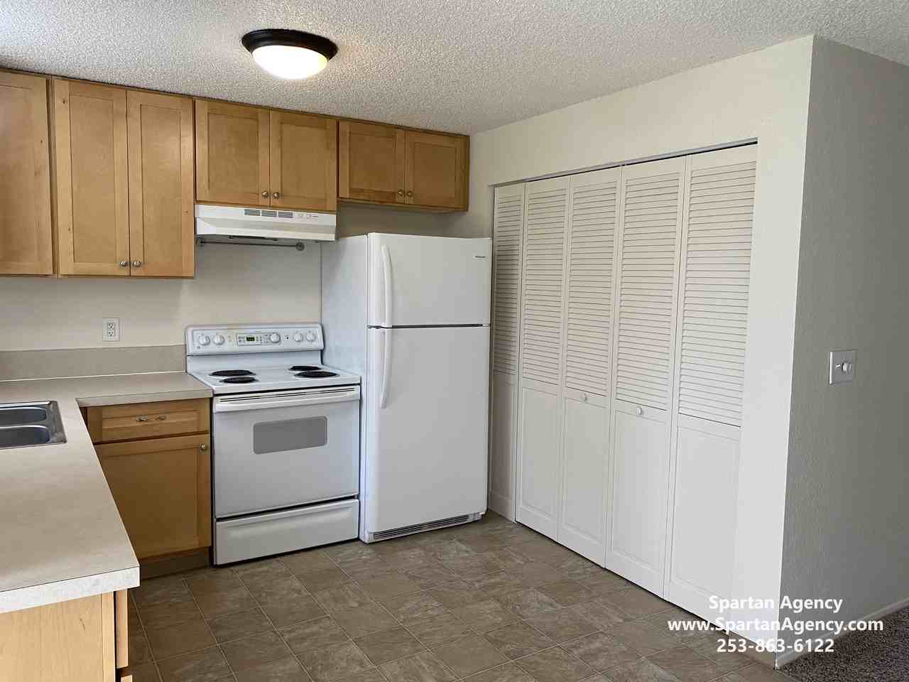 10426 29th St E #10426 - Photo 2 of 15