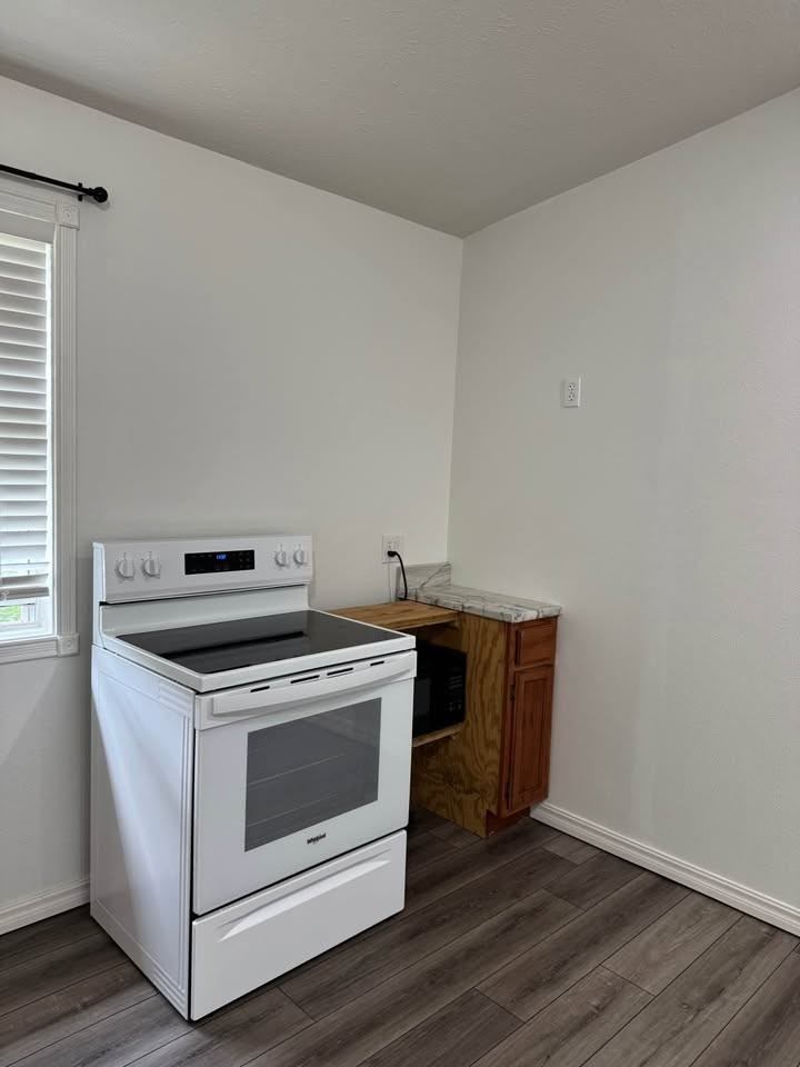 122 Frontage Rd #2 - Photo 4 of 20