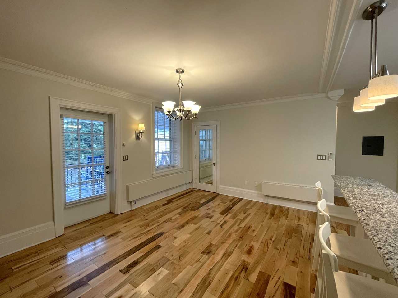 722 W Water St #9 - Photo 7 of 33