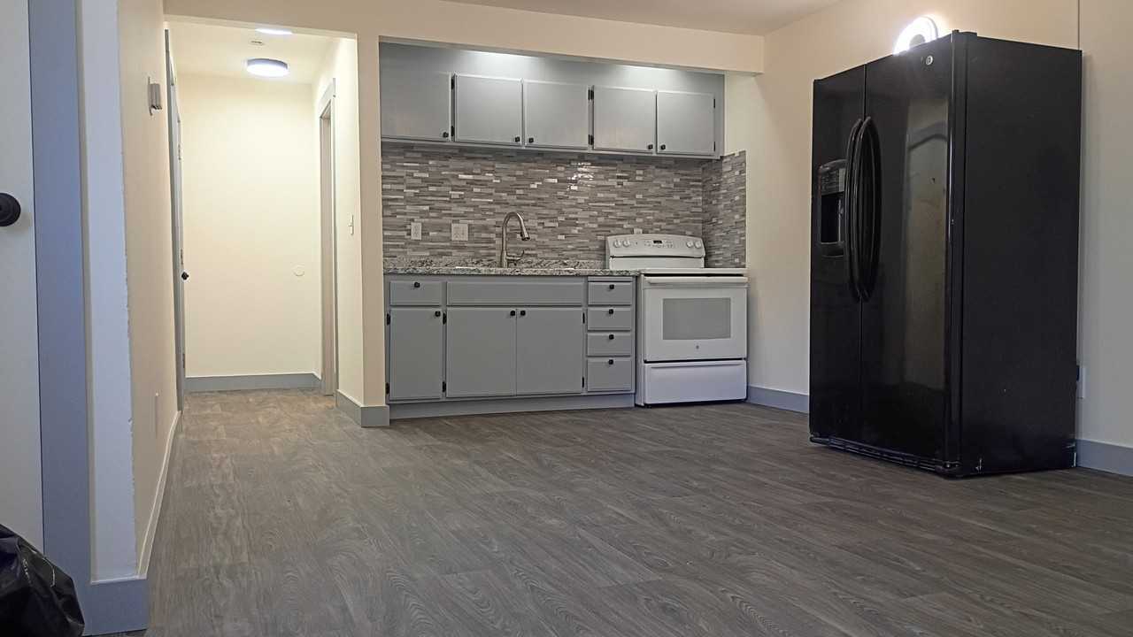 132 Kahle Dr #IS - Photo 3 of 24
