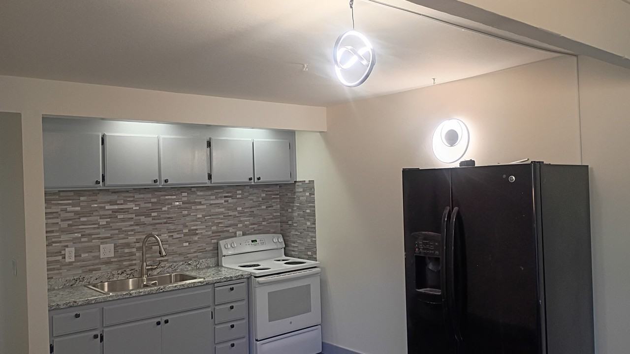 132 Kahle Dr #IS - Photo 4 of 24