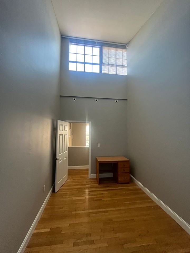 2341 Carnegie Ave #210 - Photo 6 of 20