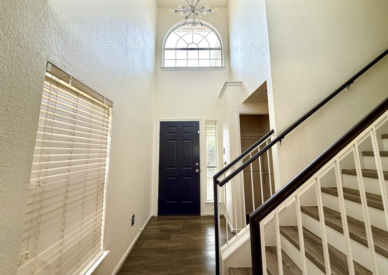 913 Coronation Way #NA - Photo 3 of 29