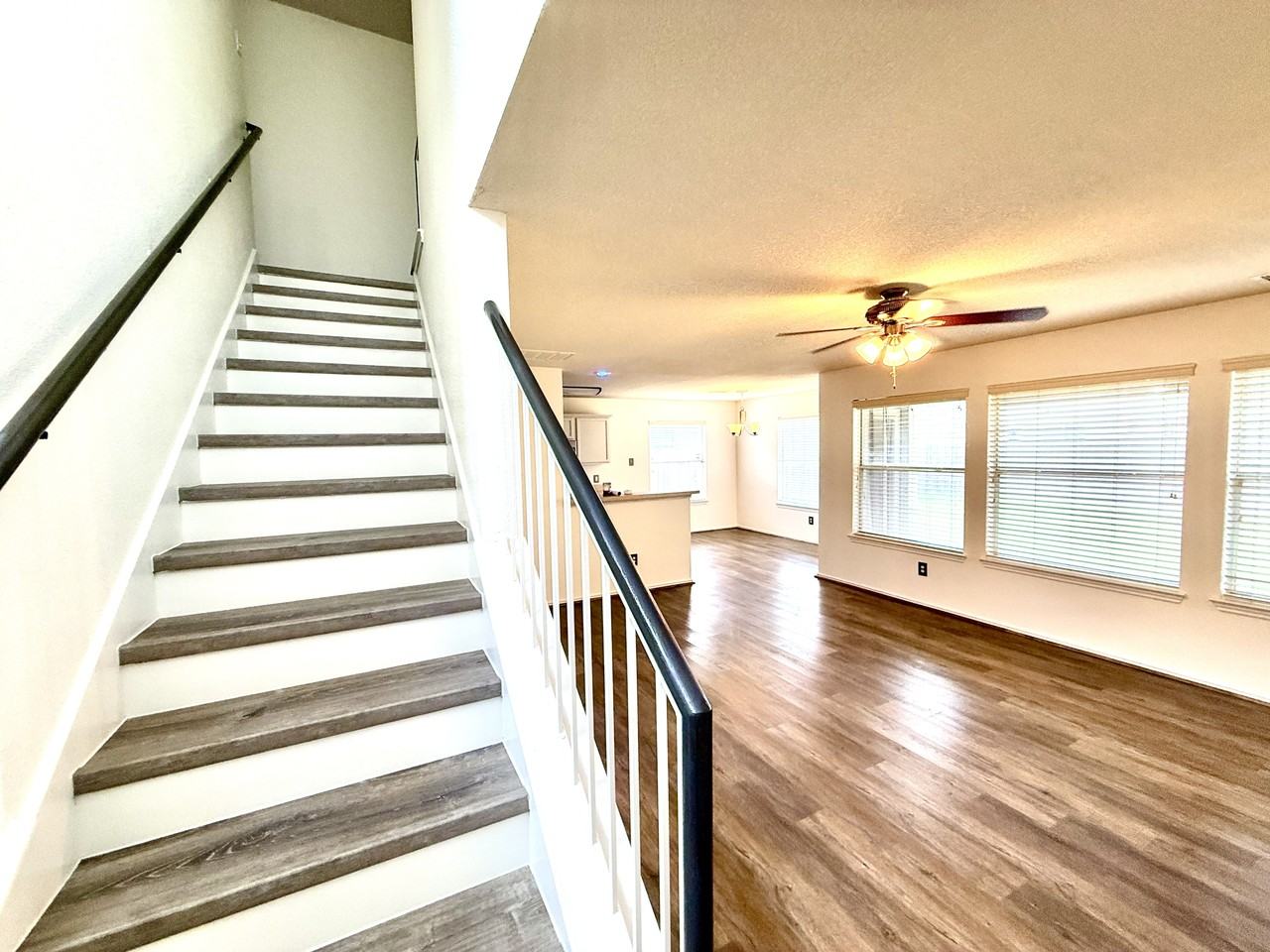913 Coronation Way #NA - Photo 6 of 29