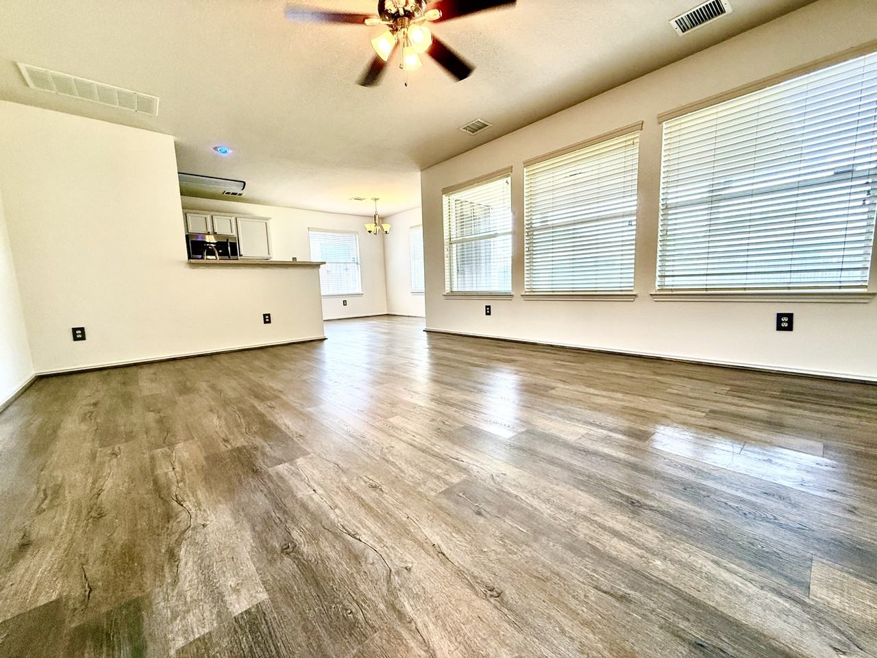 913 Coronation Way #NA - Photo 7 of 29