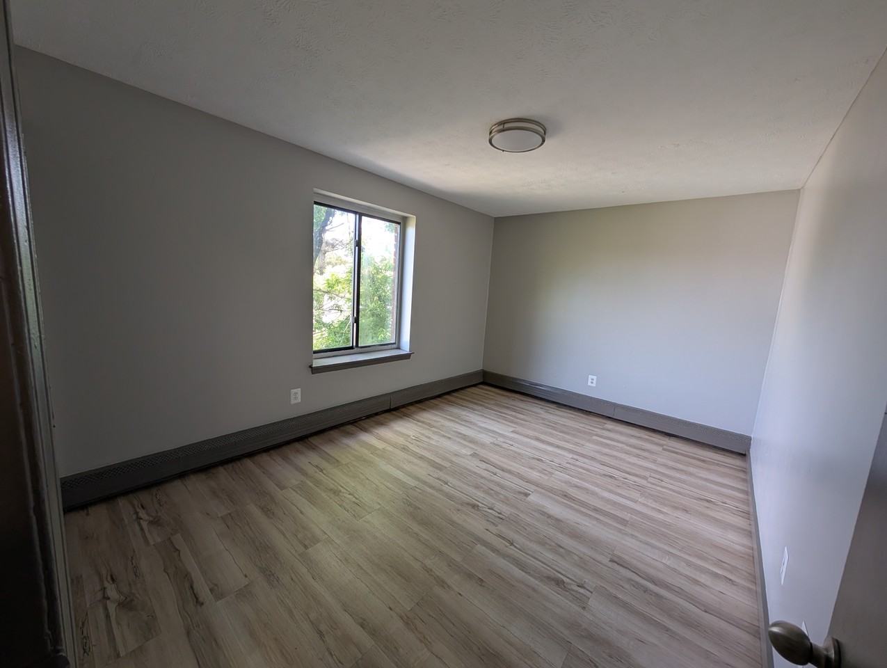 76 Webster St #C13 - Photo 5 of 10